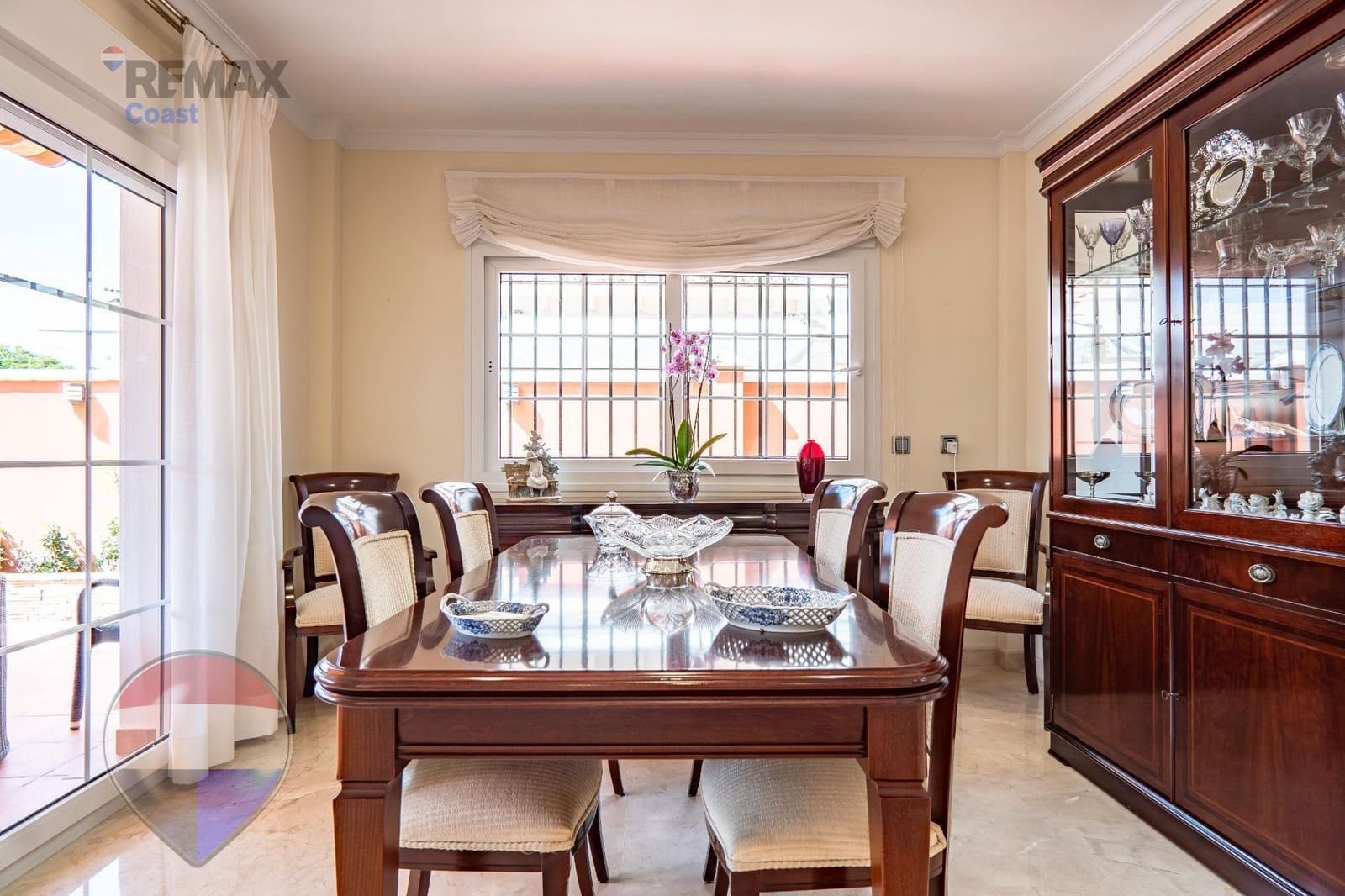 4 sypialnia Dom blizniak na sprzedaż w Torremolinos z garażem - 1 800 000 € (Ref: 9873669)