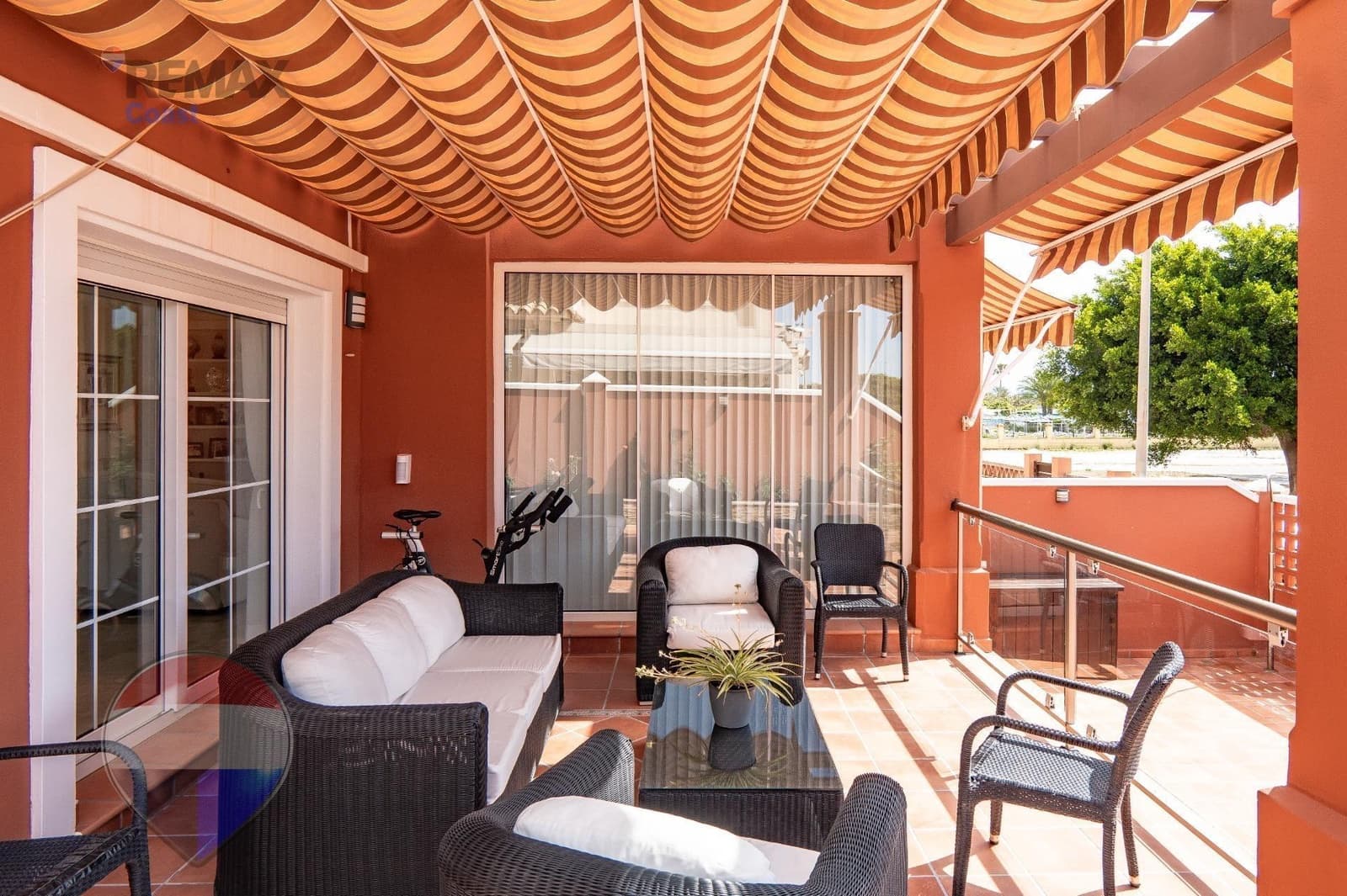 4 sypialnia Dom blizniak na sprzedaż w Torremolinos z garażem - 1 800 000 € (Ref: 9873669)