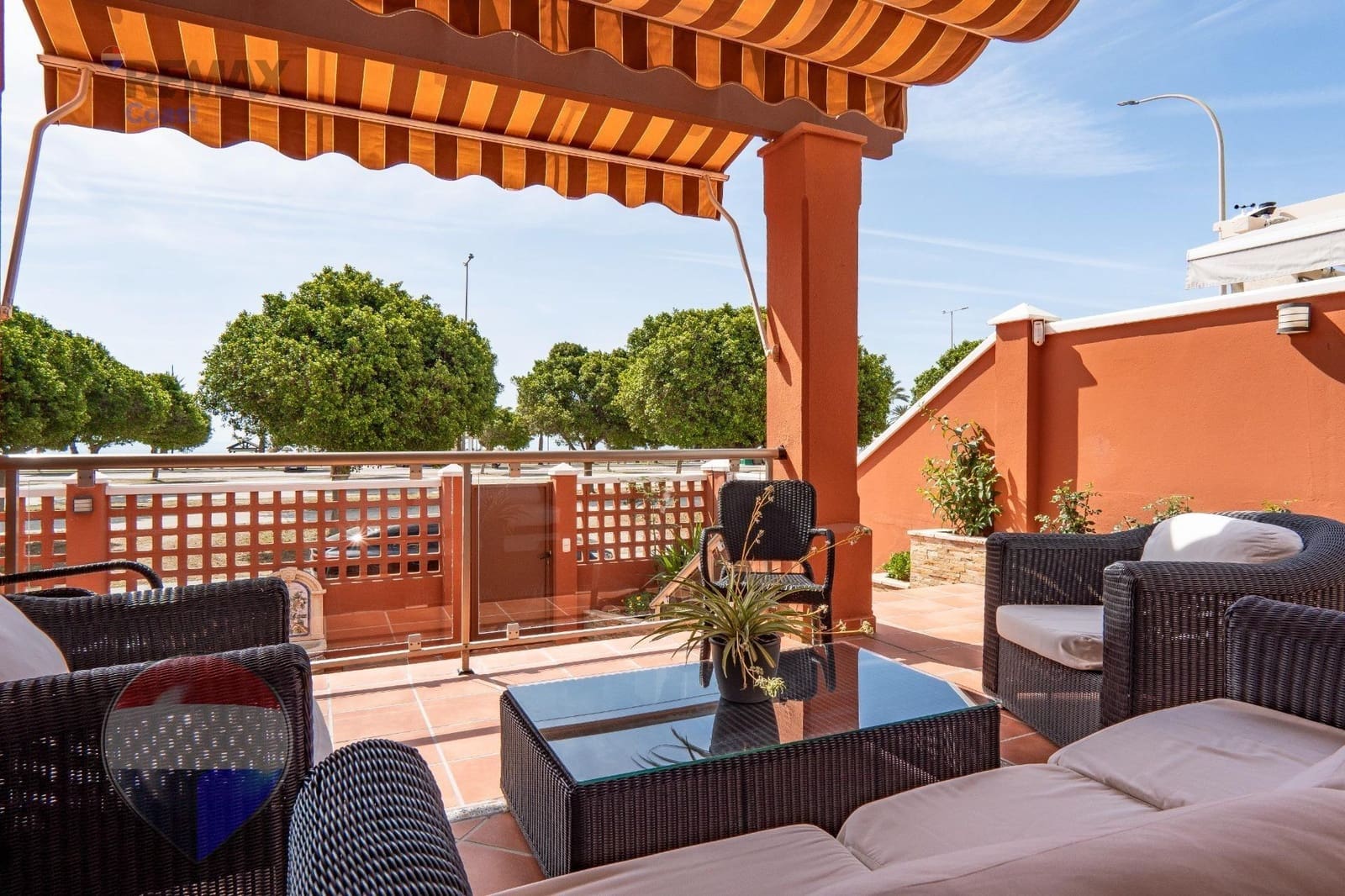 4 sypialnia Dom blizniak na sprzedaż w Torremolinos z garażem - 1 800 000 € (Ref: 9873669)