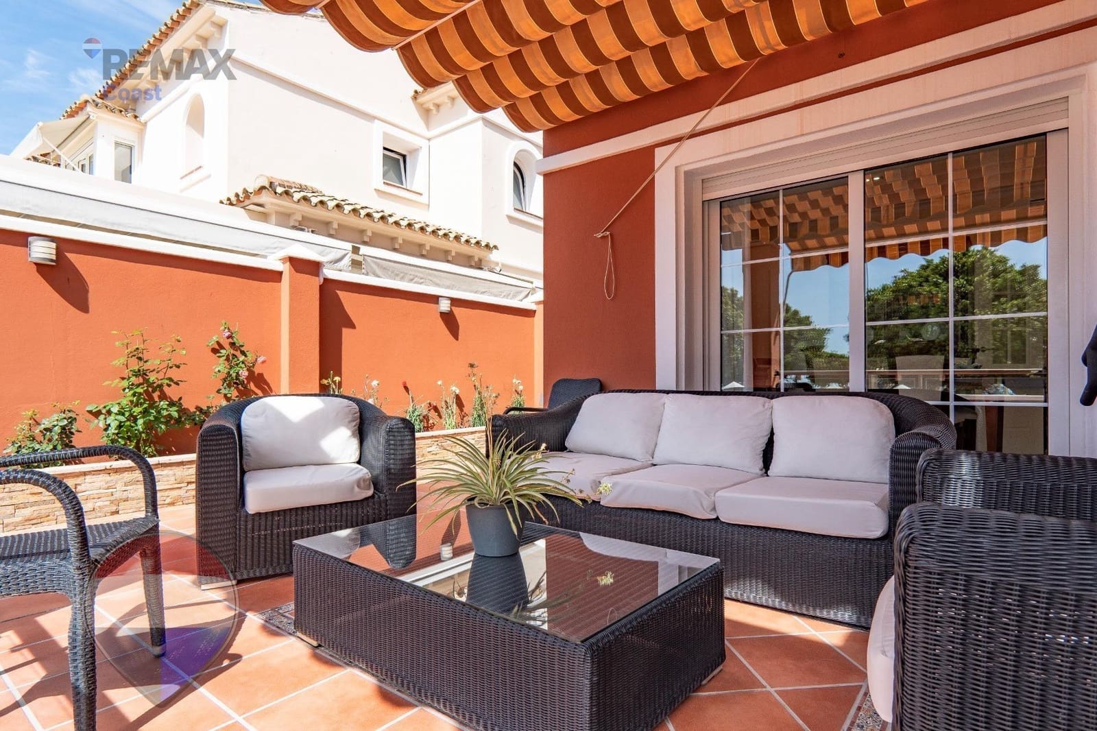 4 sypialnia Dom blizniak na sprzedaż w Torremolinos z garażem - 1 800 000 € (Ref: 9873669)