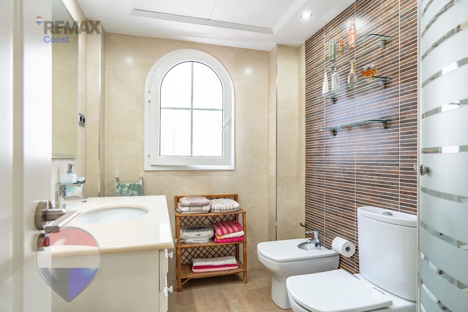 4 sypialnia Dom blizniak na sprzedaż w Torremolinos z garażem - 1 800 000 € (Ref: 9873669)