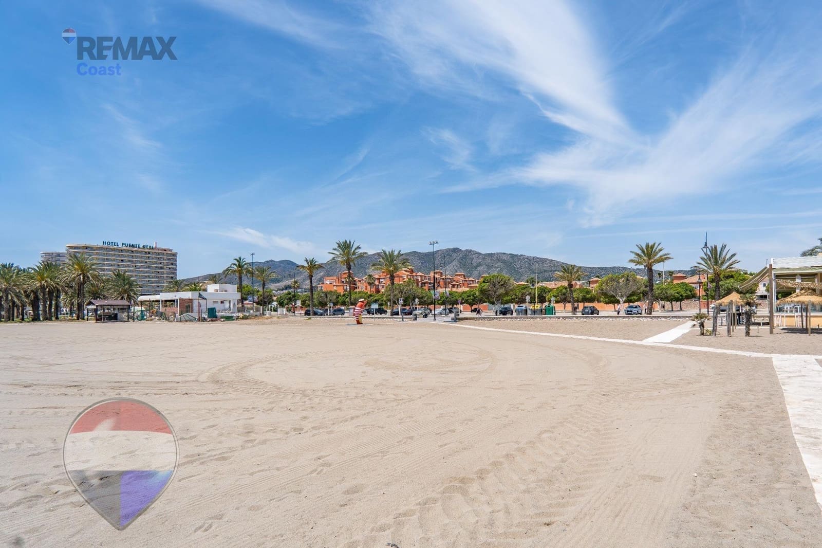 4 sypialnia Dom blizniak na sprzedaż w Torremolinos z garażem - 1 800 000 € (Ref: 9873669)