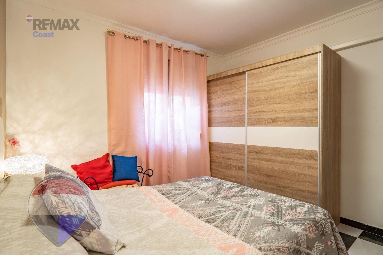 8 soveværelse Byhus til salg i Malaga by - € 415.000 (Ref: 9882038)
