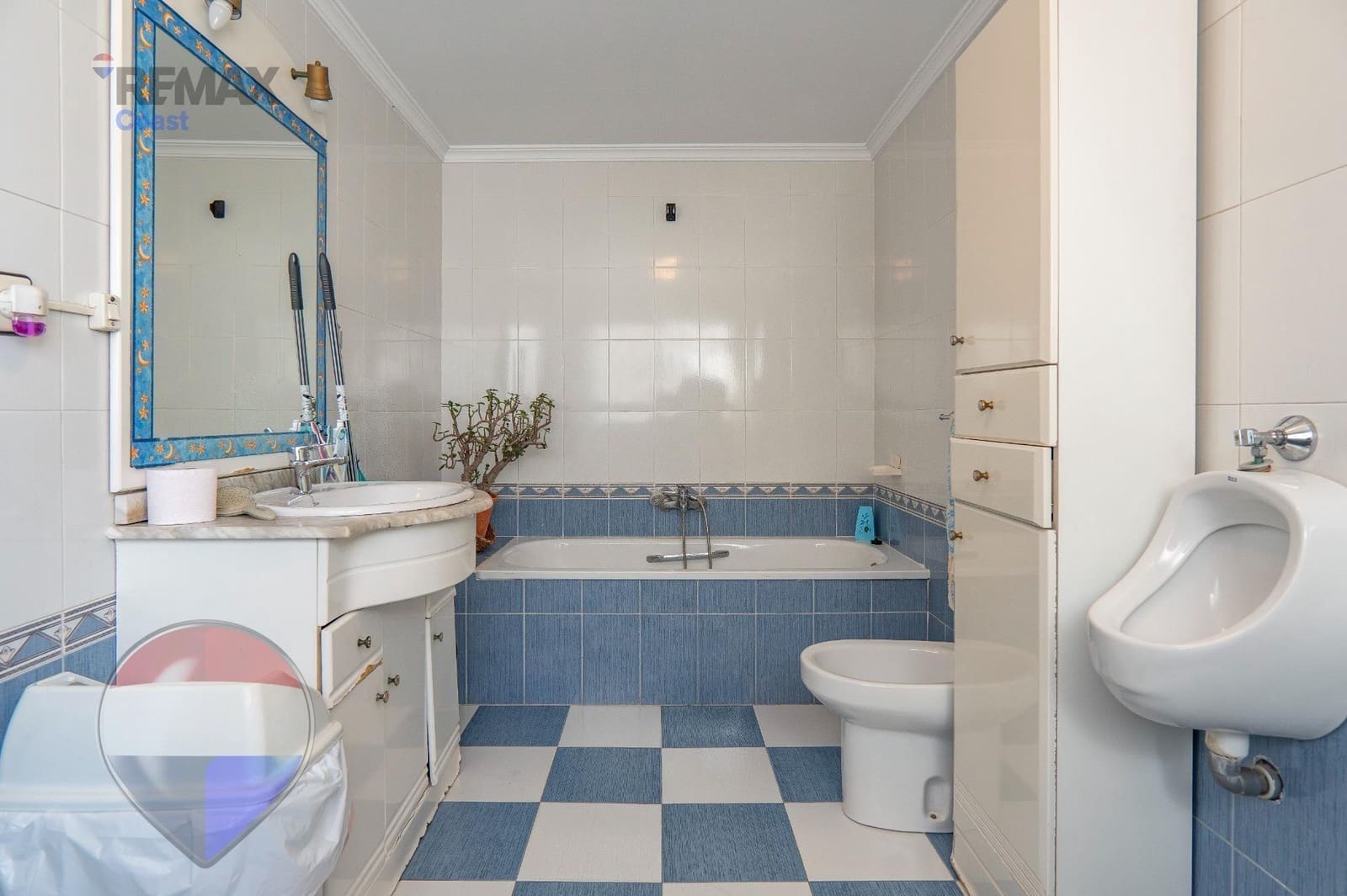 8 soveværelse Byhus til salg i Malaga by - € 415.000 (Ref: 9882038)