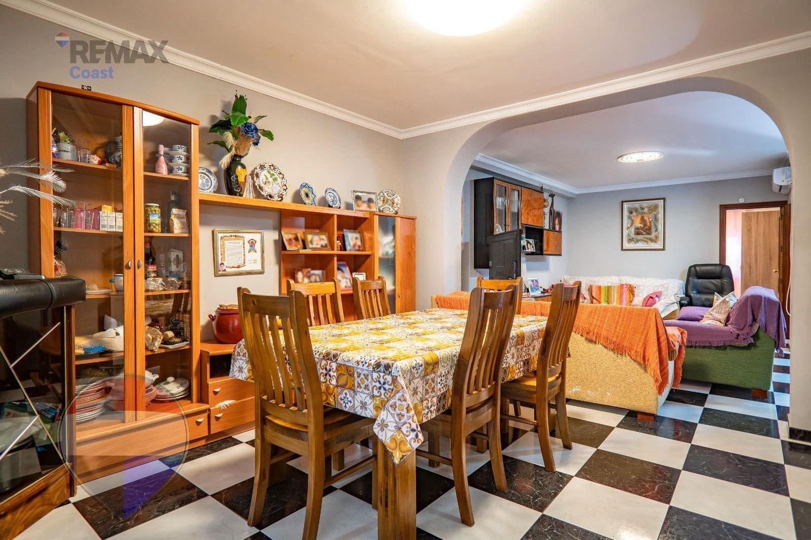 8 soveværelse Byhus til salg i Malaga by - € 415.000 (Ref: 9882038)