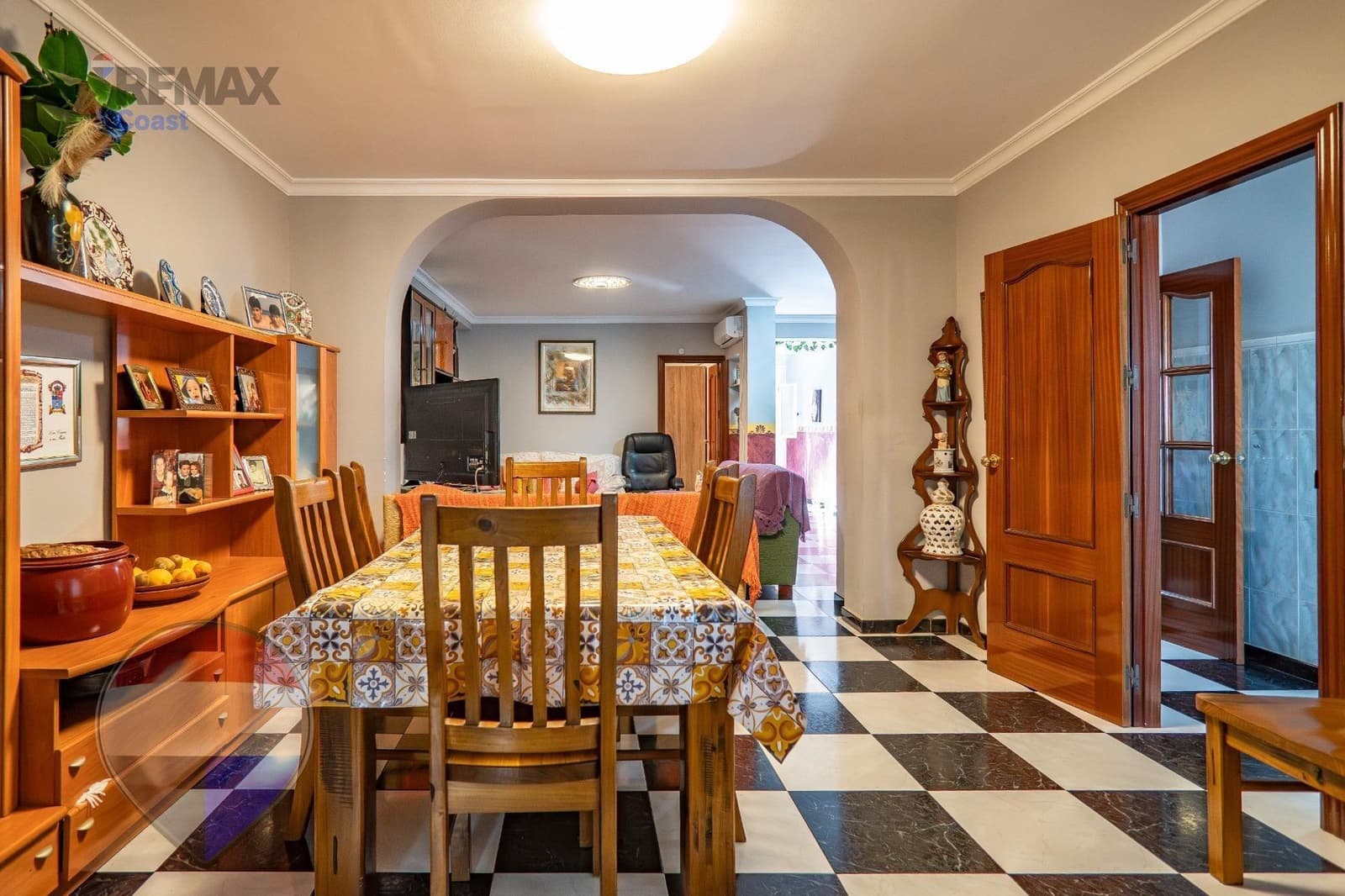 8 soveværelse Byhus til salg i Malaga by - € 415.000 (Ref: 9882038)