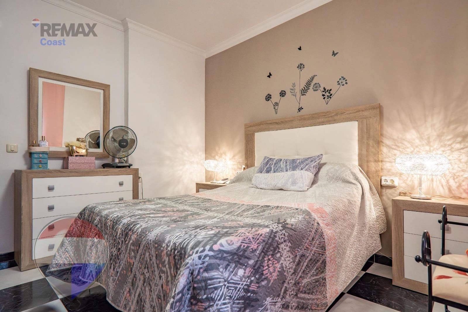 8 soveværelse Byhus til salg i Malaga by - € 415.000 (Ref: 9882038)