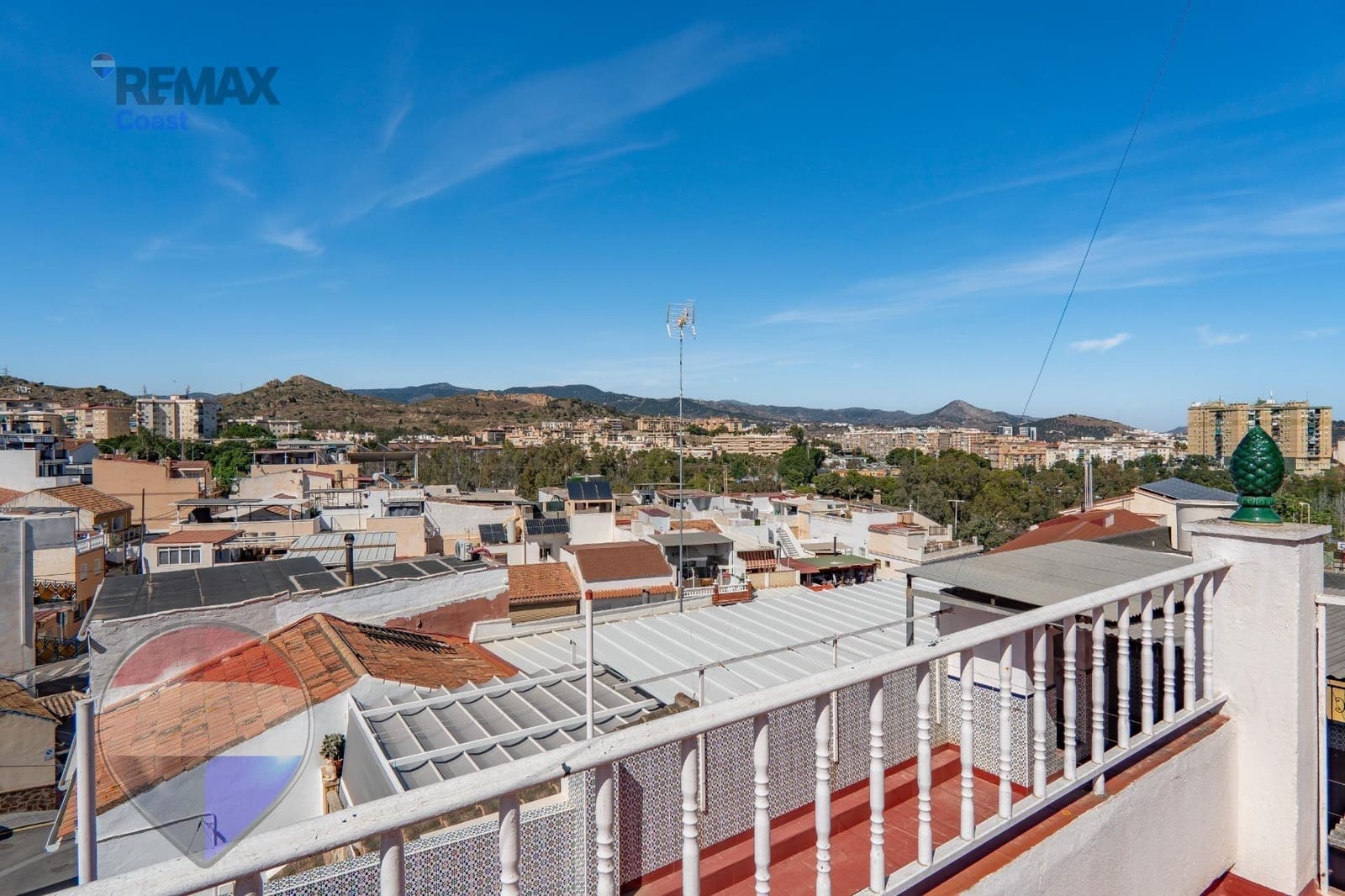 8 soveværelse Byhus til salg i Malaga by - € 415.000 (Ref: 9882038)