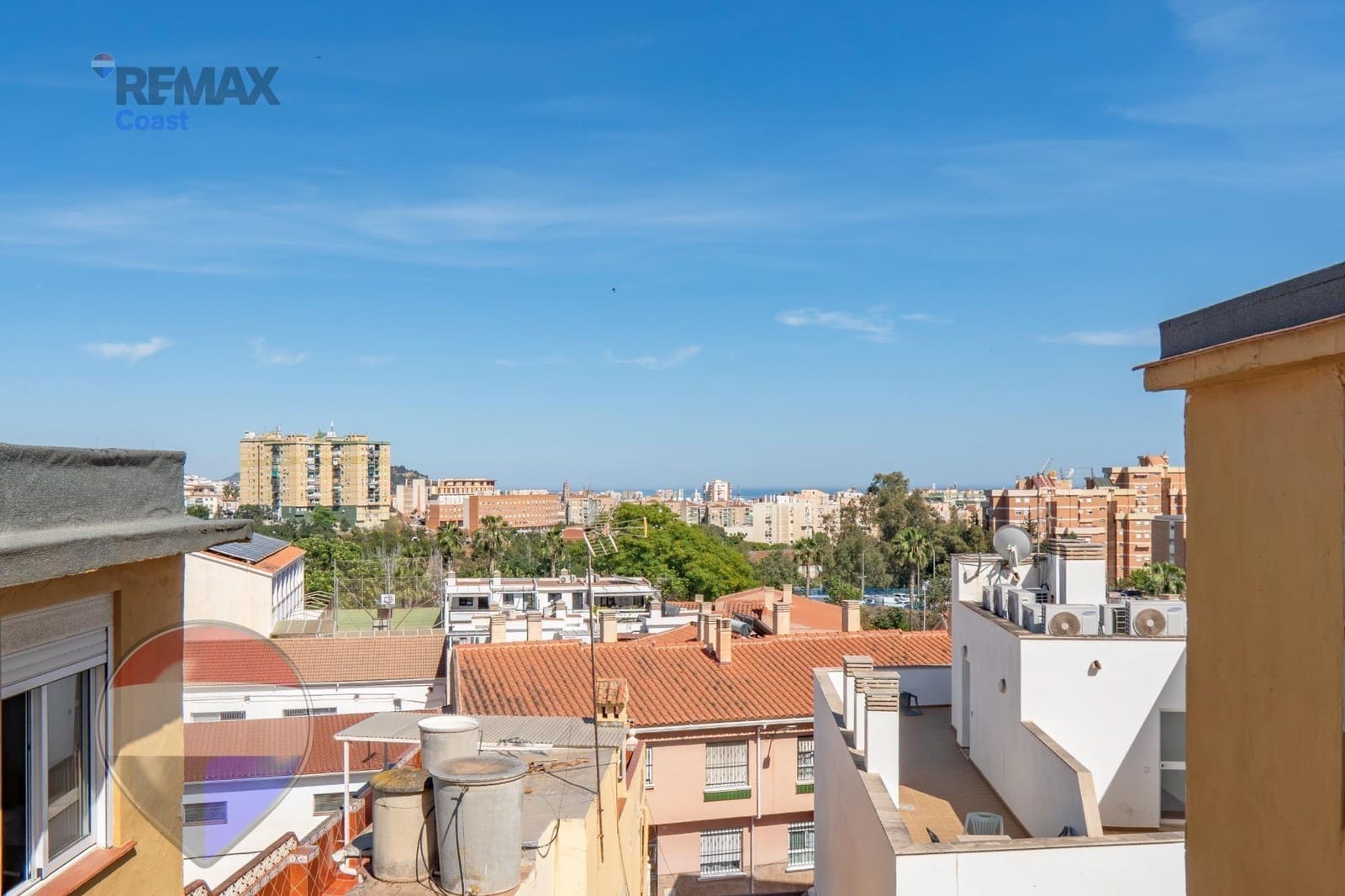8 soveværelse Byhus til salg i Malaga by - € 415.000 (Ref: 9882038)