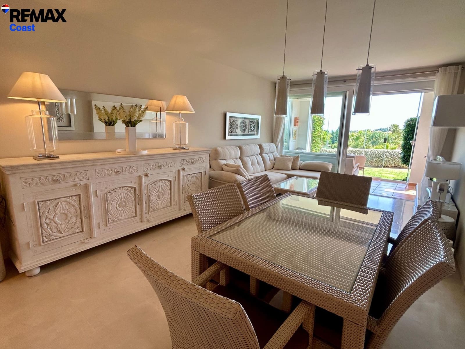 2 soverom Leilighet til salgs i Casares med svømmebasseng garasje - € 435 000 (Ref: 9892641)