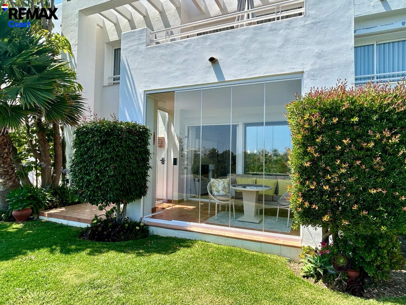 2 soverom Leilighet til salgs i Casares med svømmebasseng garasje - € 435 000 (Ref: 9892641)