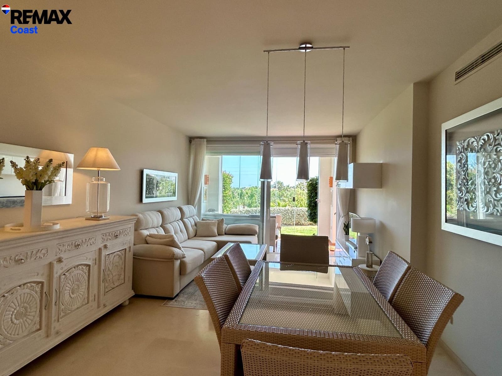 2 soverom Leilighet til salgs i Casares med svømmebasseng garasje - € 435 000 (Ref: 9892641)