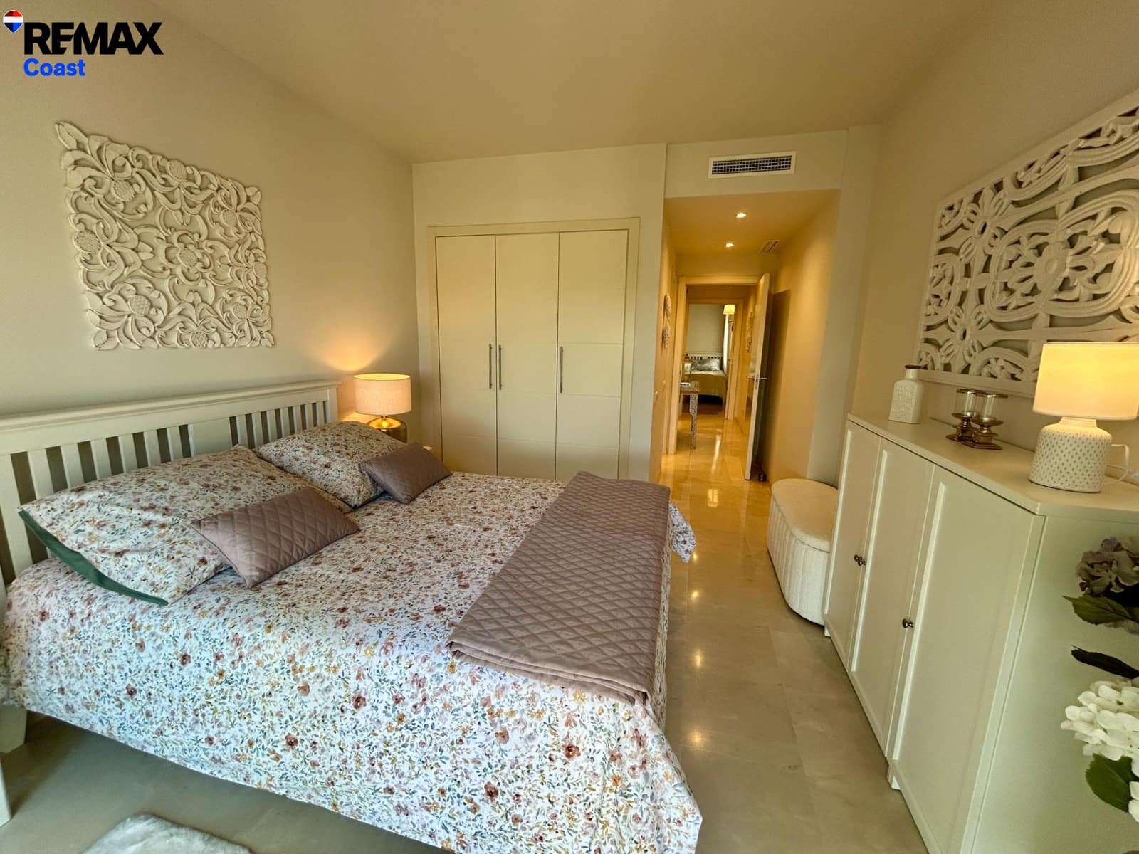 2 soverom Leilighet til salgs i Casares med svømmebasseng garasje - € 435 000 (Ref: 9892641)