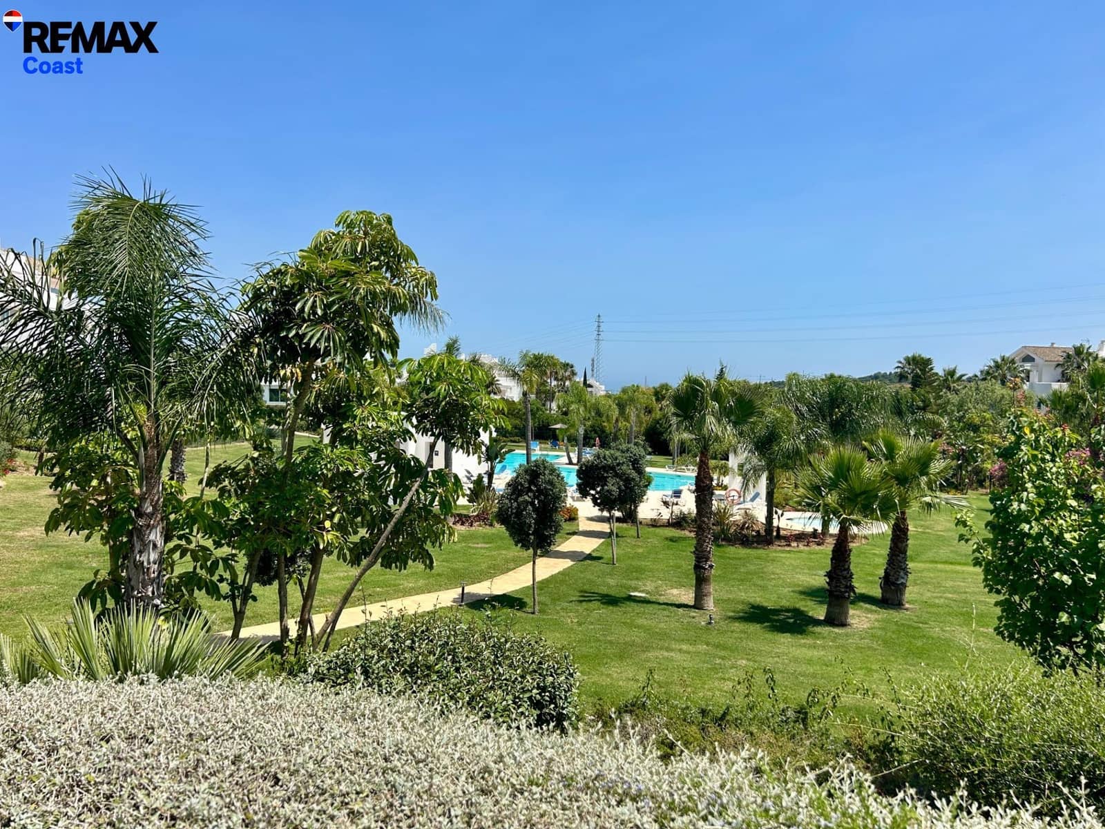 2 soverom Leilighet til salgs i Casares med svømmebasseng garasje - € 435 000 (Ref: 9892641)