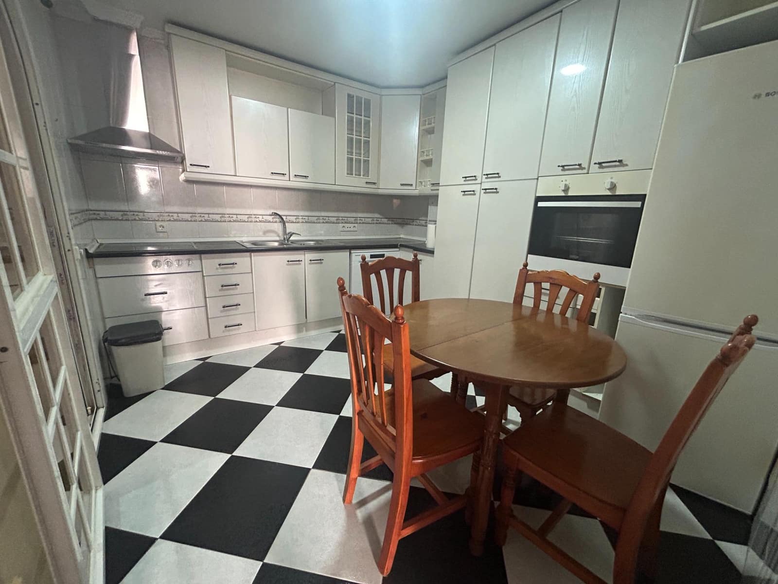 3 chambre Villa/Maison Mitoyenne à vendre à Estepona - 625 900 € (Ref: 9898931)