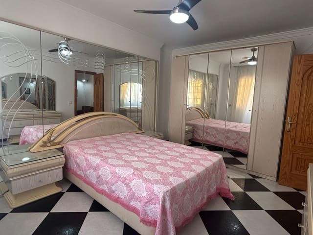 3 chambre Villa/Maison Mitoyenne à vendre à Estepona - 625 900 € (Ref: 9898931)