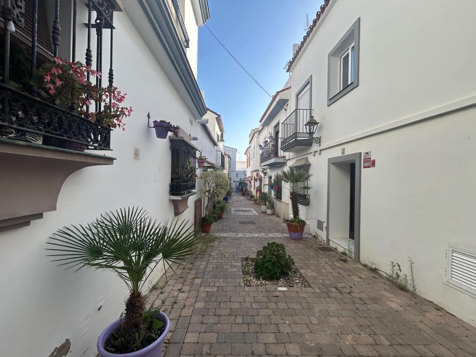 3 chambre Villa/Maison Mitoyenne à vendre à Estepona - 625 900 € (Ref: 9898931)