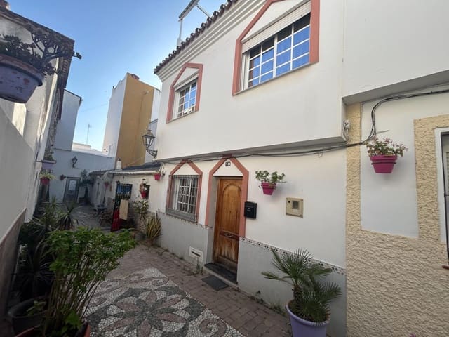 3 chambre Villa/Maison Mitoyenne à vendre à Estepona - 625 900 € (Ref: 9898931)