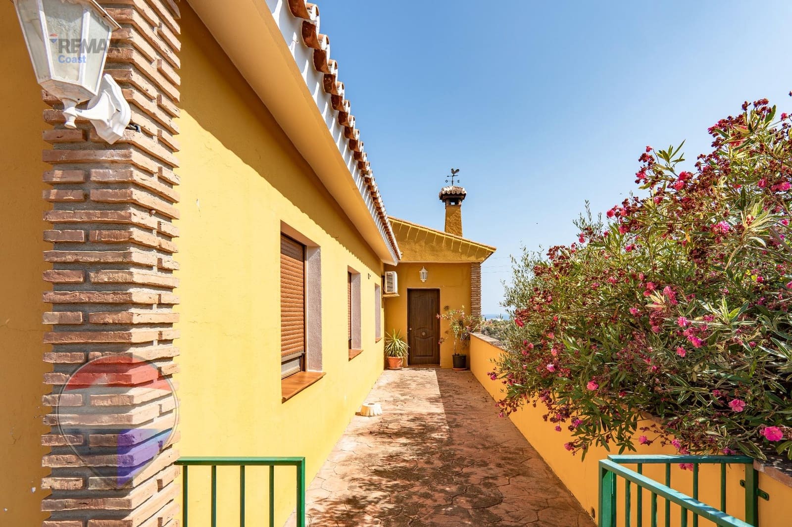Finca/Casa Rural de 4 habitaciones en Rincón de la Victoria en venta con piscina - 745.000 € (Ref: 9952735)