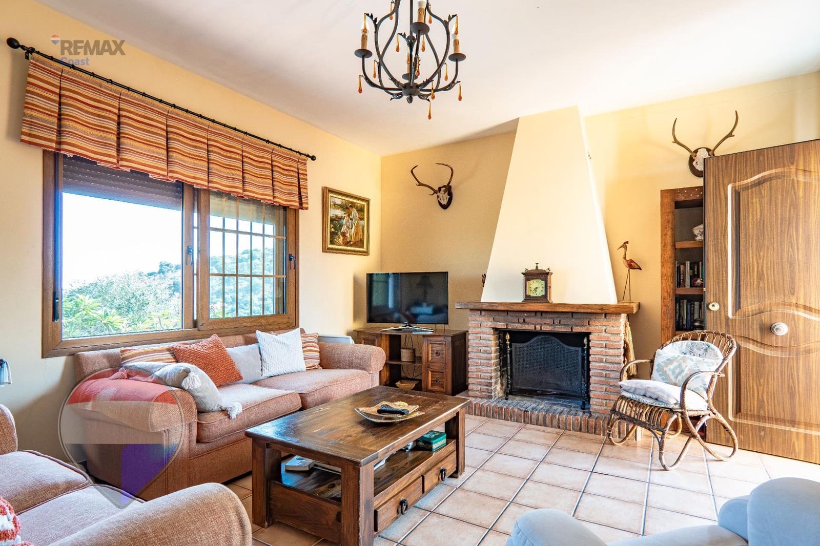 4 bedroom Finca/Country House for sale in Rincon de la Victoria with pool - € 745,000 (Ref: 9952735)