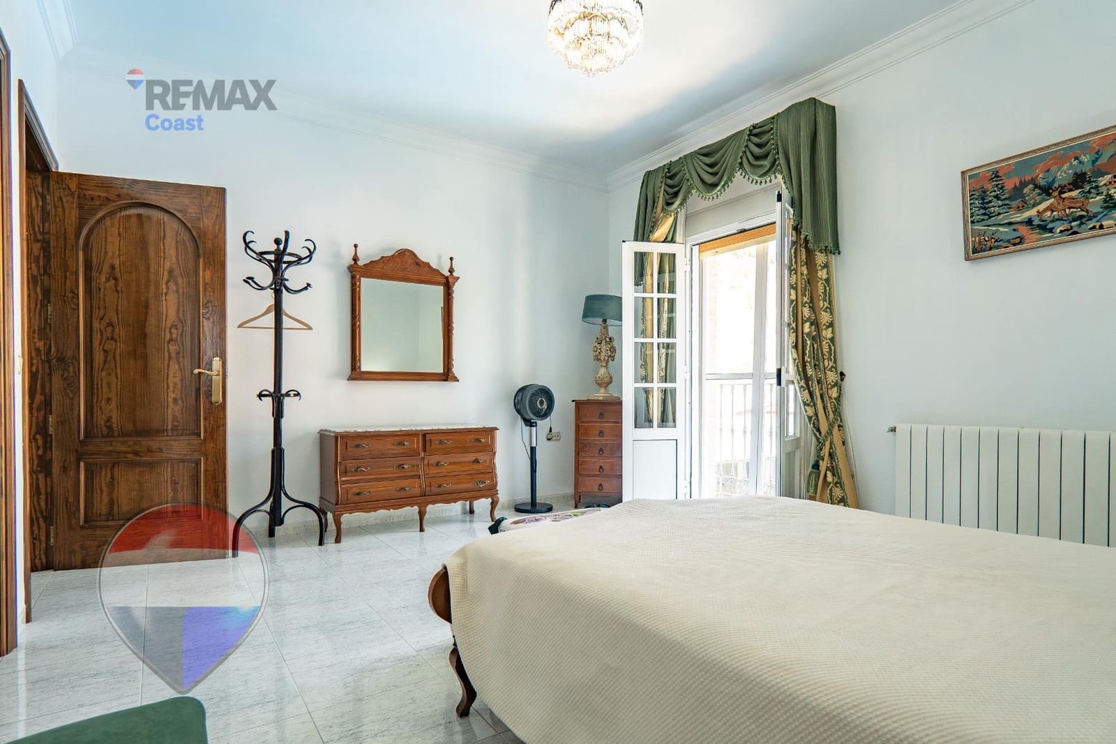11 slaapkamer Finca/Landhuis te koop in Cuevas Bajas met zwembad garage - € 583.275 (Ref: 9955148)