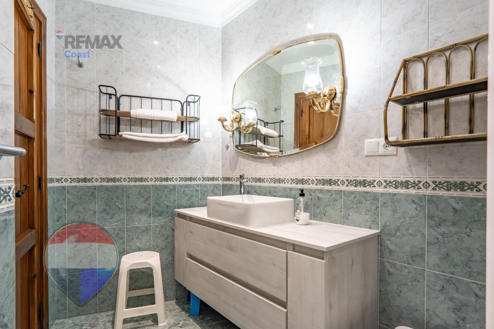 11 slaapkamer Finca/Landhuis te koop in Cuevas Bajas met zwembad garage - € 583.275 (Ref: 9955148)
