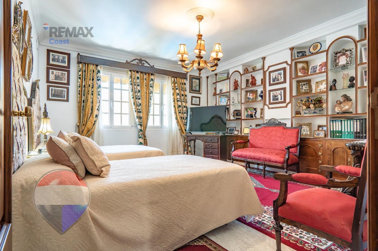 11 slaapkamer Finca/Landhuis te koop in Cuevas Bajas met zwembad garage - € 583.275 (Ref: 9955148)