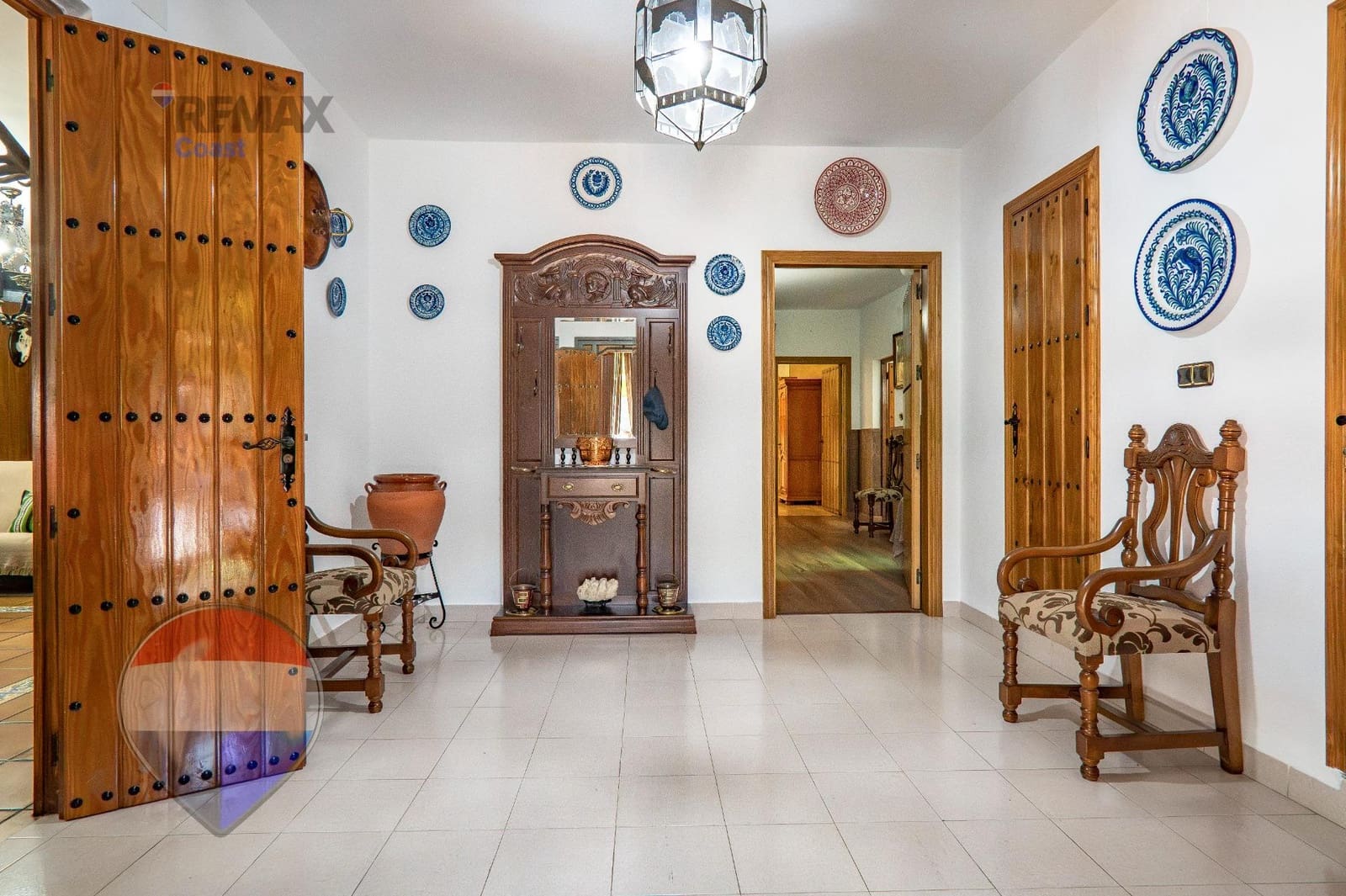 11 slaapkamer Finca/Landhuis te koop in Cuevas Bajas met zwembad garage - € 583.275 (Ref: 9955148)