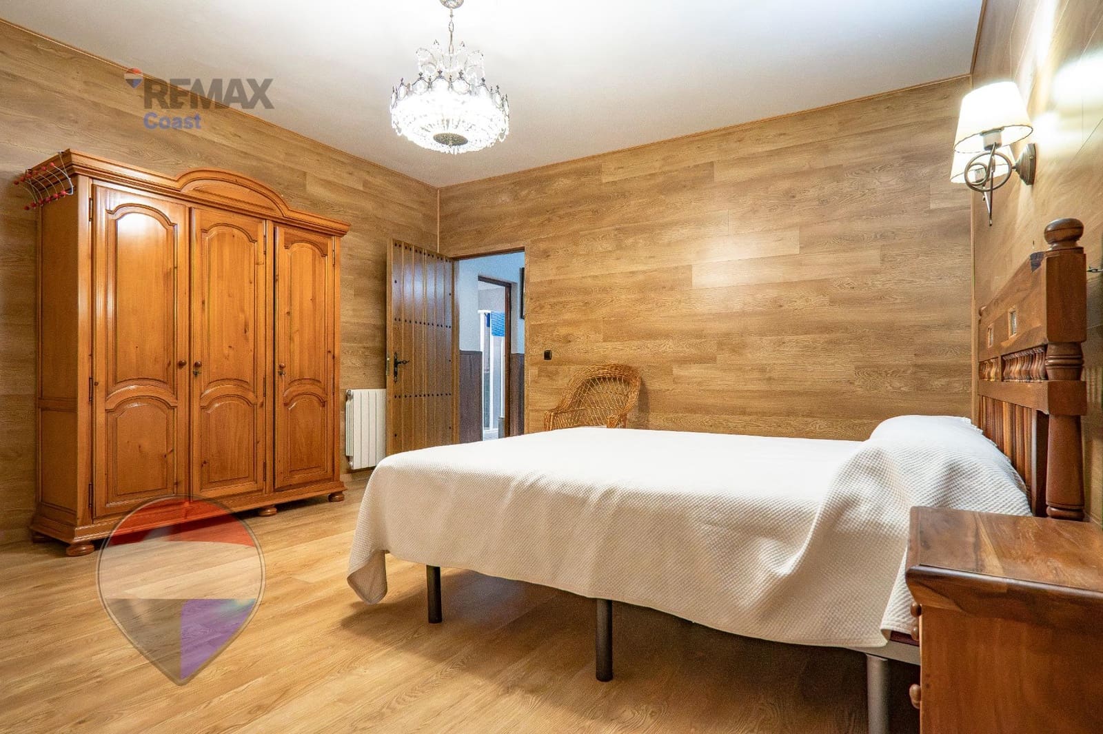 11 slaapkamer Finca/Landhuis te koop in Cuevas Bajas met zwembad garage - € 583.275 (Ref: 9955148)