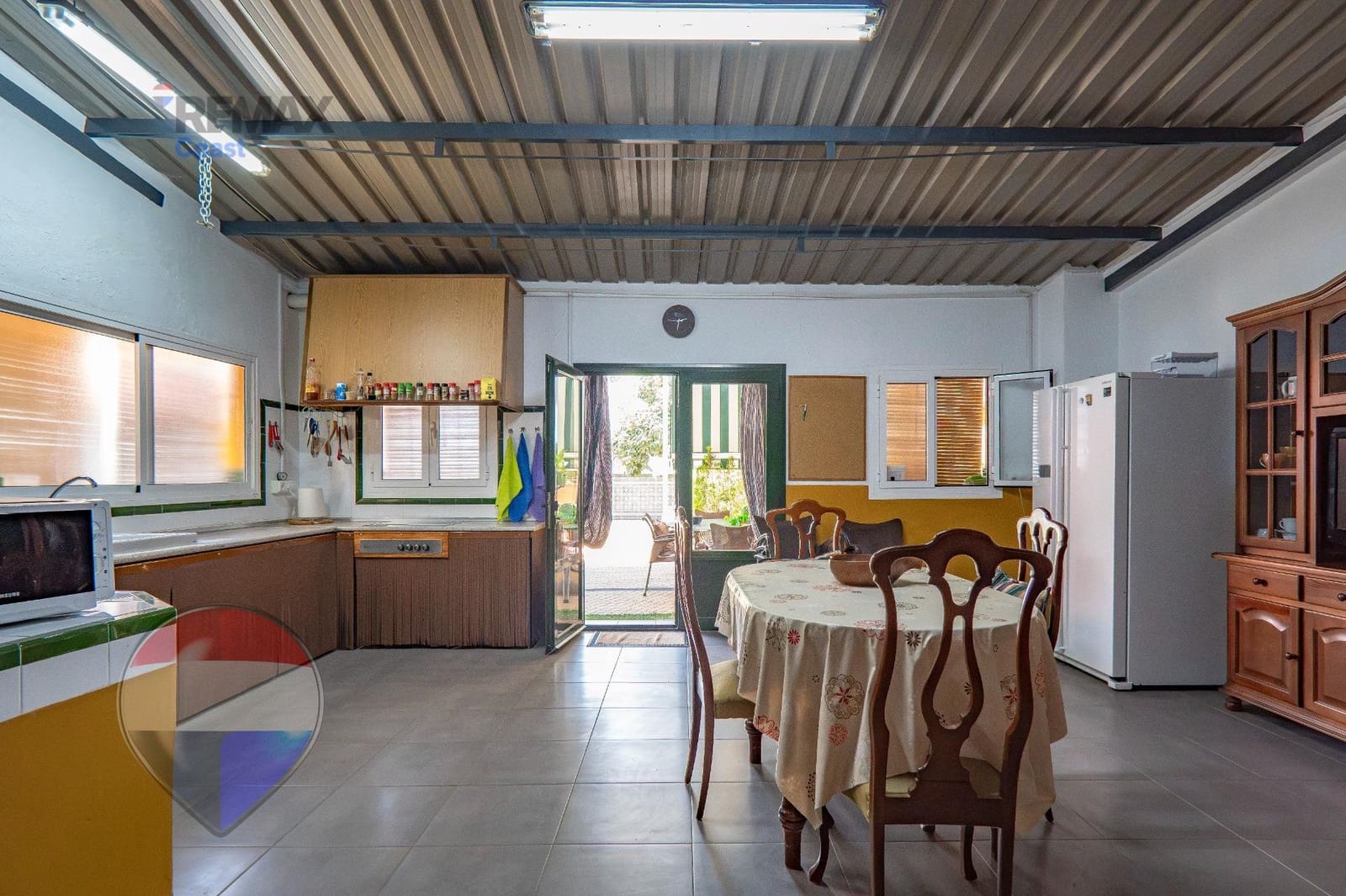11 slaapkamer Finca/Landhuis te koop in Cuevas Bajas met zwembad garage - € 583.275 (Ref: 9955148)