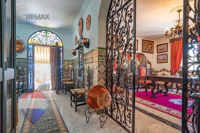 11 slaapkamer Finca/Landhuis te koop in Cuevas Bajas met zwembad garage - € 583.275 (Ref: 9955148)