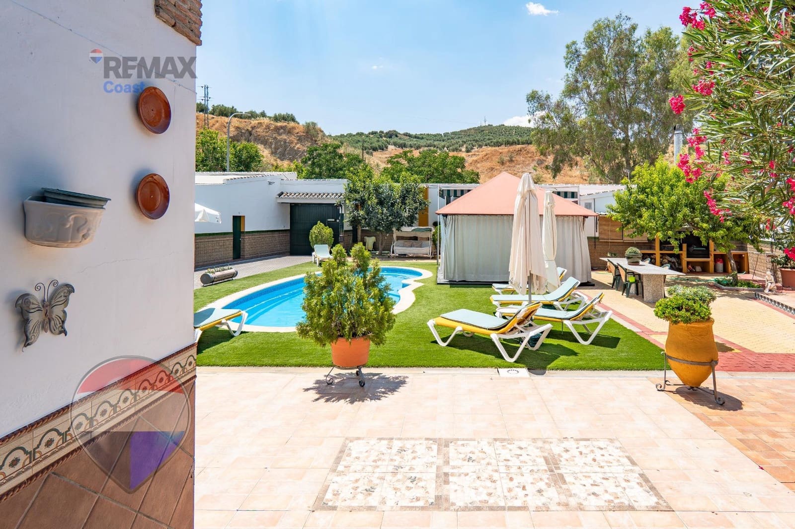 11 slaapkamer Finca/Landhuis te koop in Cuevas Bajas met zwembad garage - € 583.275 (Ref: 9955148)