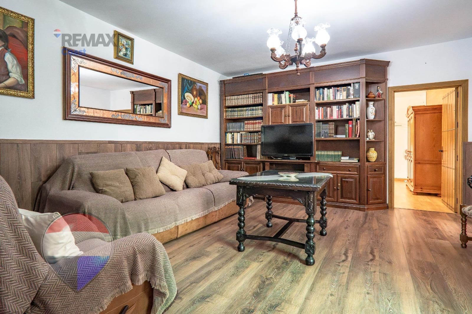 11 soverom Finca/Herregård til salgs i Cuevas Bajas med svømmebasseng garasje - € 583 275 (Ref: 9955148)