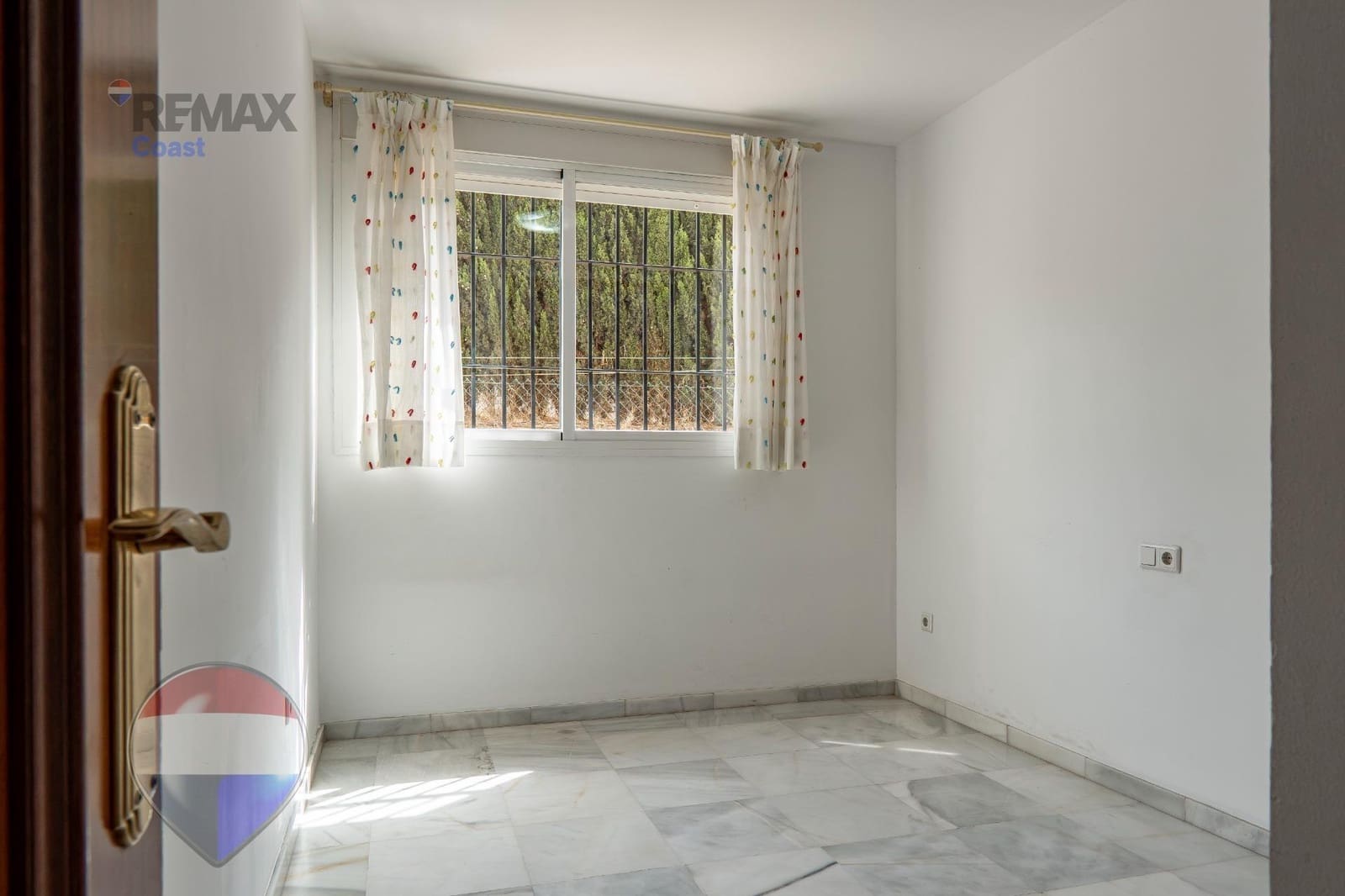 3 bedroom Apartment for sale in Rincon de la Victoria with pool garage - € 329,000 (Ref: 9973435)