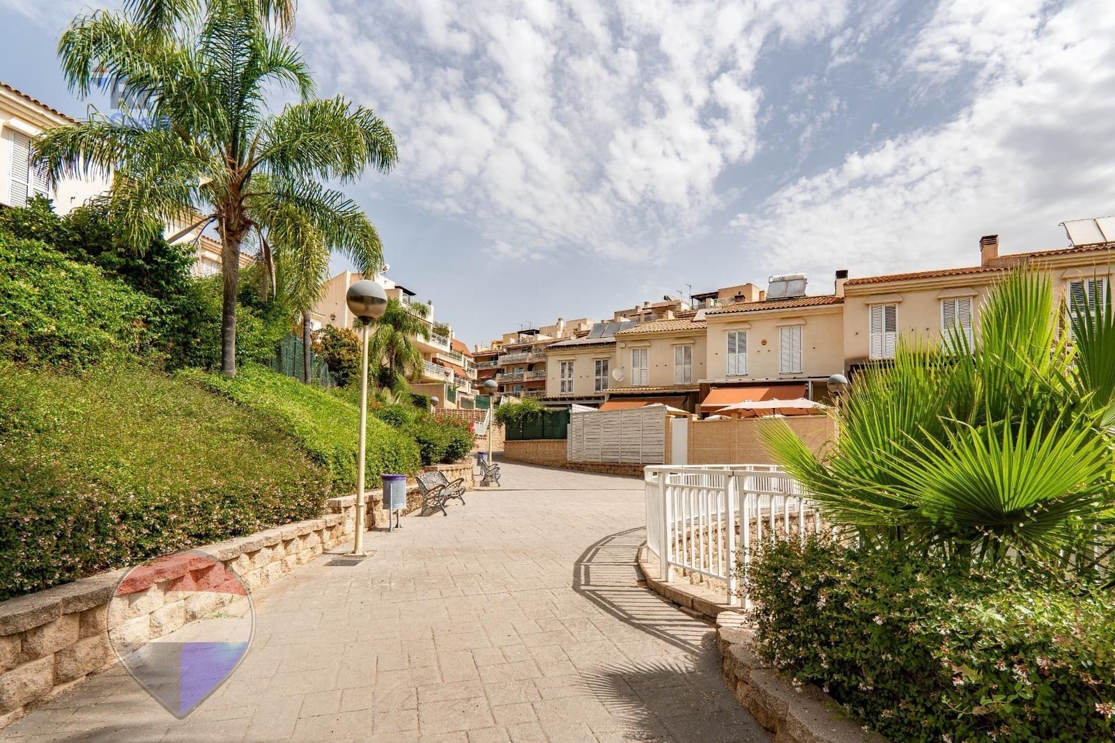 3 bedroom Apartment for sale in Rincon de la Victoria with pool garage - € 329,000 (Ref: 9973435)