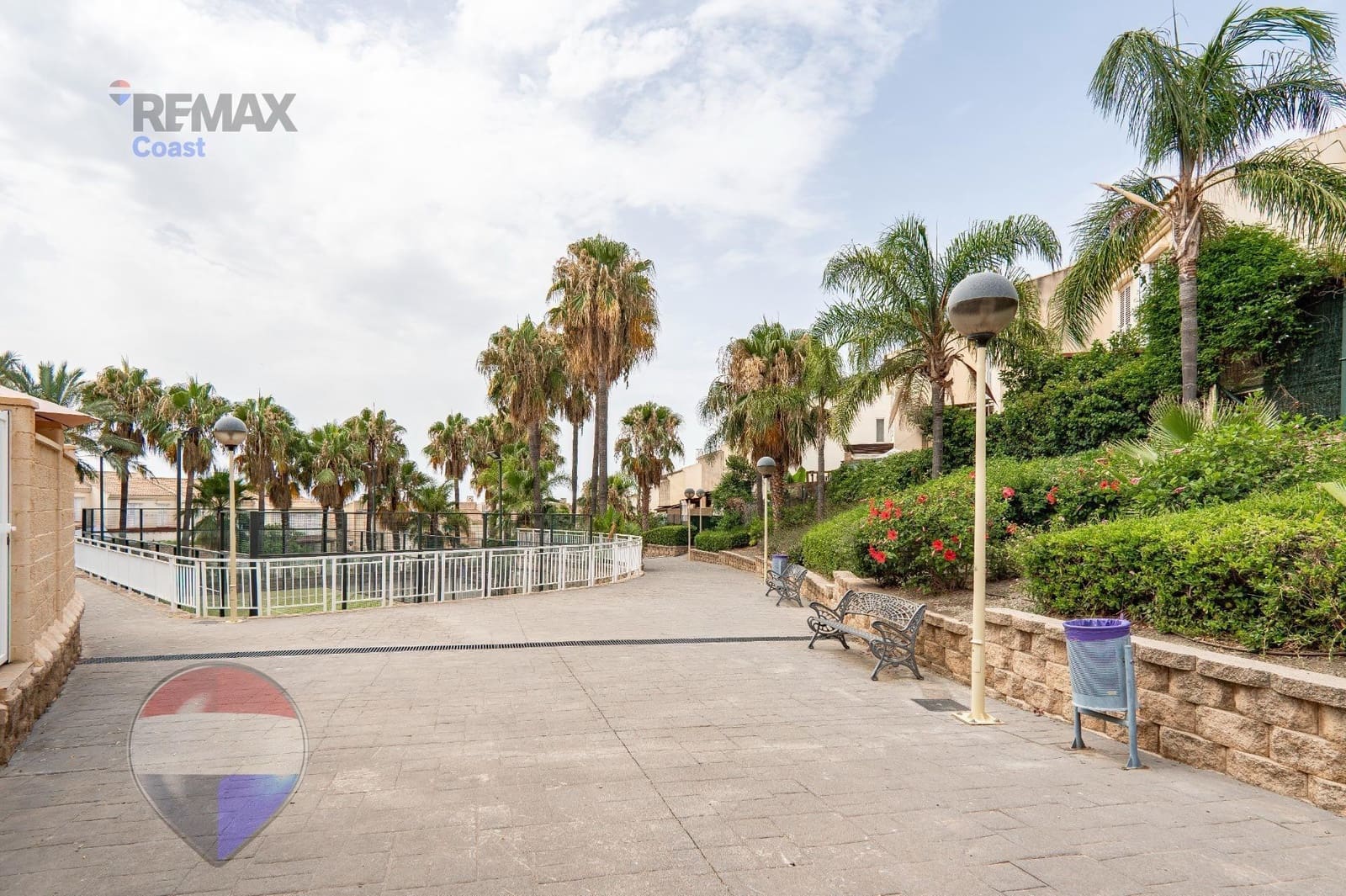 3 bedroom Apartment for sale in Rincon de la Victoria with pool garage - € 329,000 (Ref: 9973435)