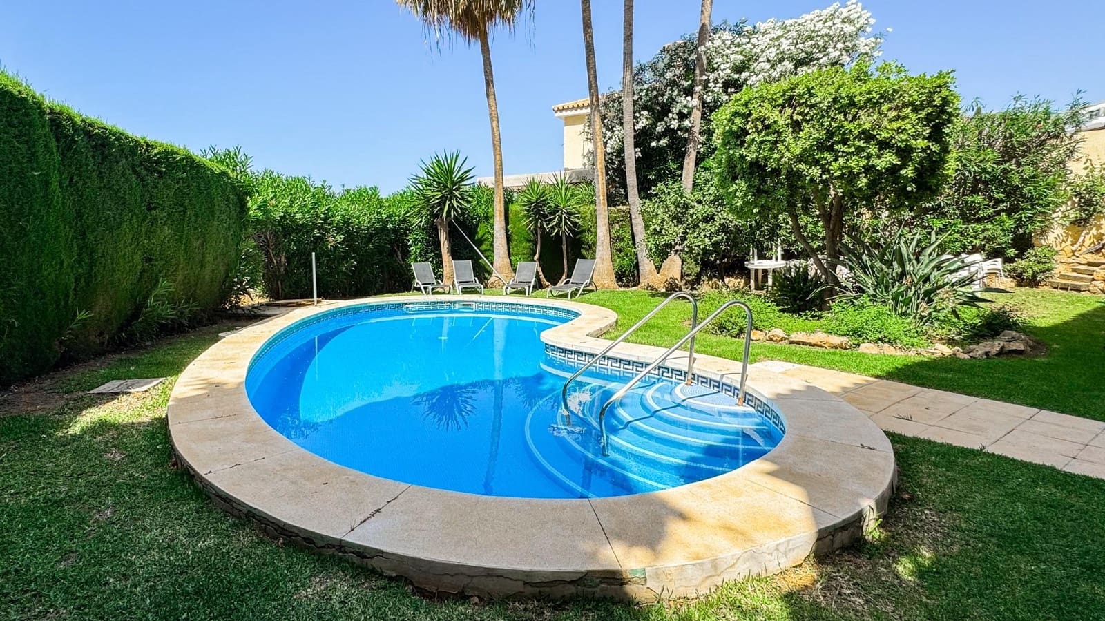 Chalet de 10 habitaciones en Riviera del Sol en venta con piscina - 1.450.000 € (Ref: 9973436)