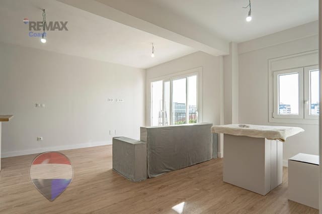 2 soveværelse Lejlighed til salg i Carretera de Cadiz, Málaga by - € 350.000 (Ref: 9977526)