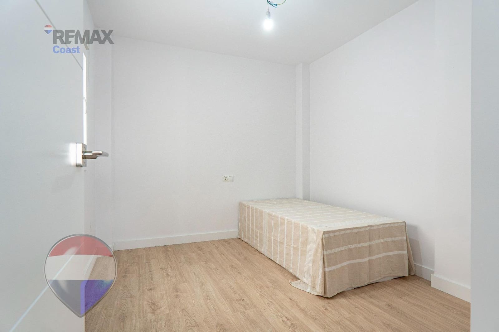 2 soveværelse Lejlighed til salg i Malaga by med garage - € 325.000 (Ref: 9977527)