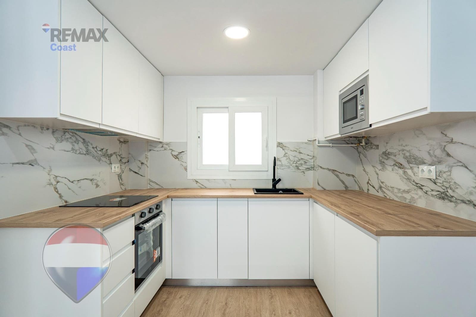 2 soveværelse Lejlighed til salg i Malaga by med garage - € 325.000 (Ref: 9977527)
