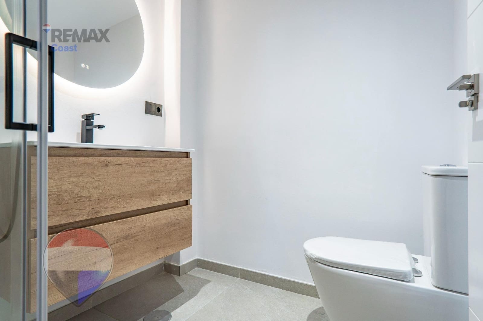 2 soveværelse Lejlighed til salg i Malaga by med garage - € 325.000 (Ref: 9977527)