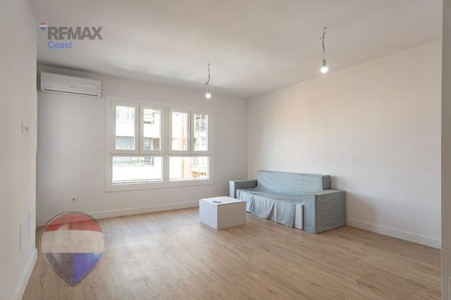 2 sypialnia Mieszkanie na sprzedaż w Miasto Málaga z garażem - 325 000 € (Ref: 9977527)
