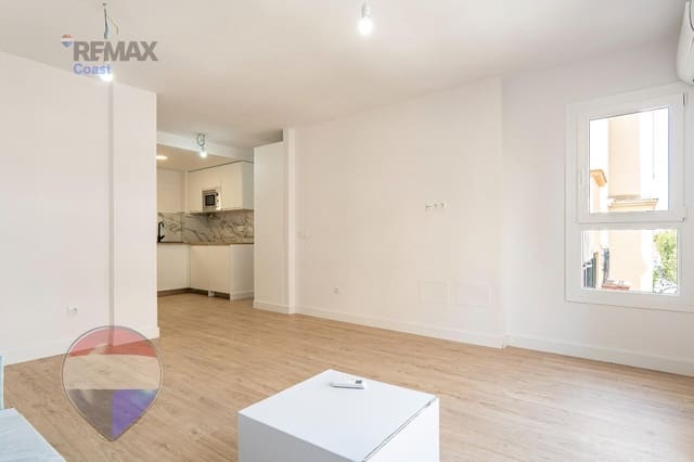 2 sypialnia Mieszkanie na sprzedaż w Miasto Málaga z garażem - 325 000 € (Ref: 9977527)
