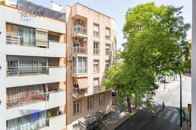 2 sypialnia Mieszkanie na sprzedaż w Miasto Málaga z garażem - 325 000 € (Ref: 9977527)
