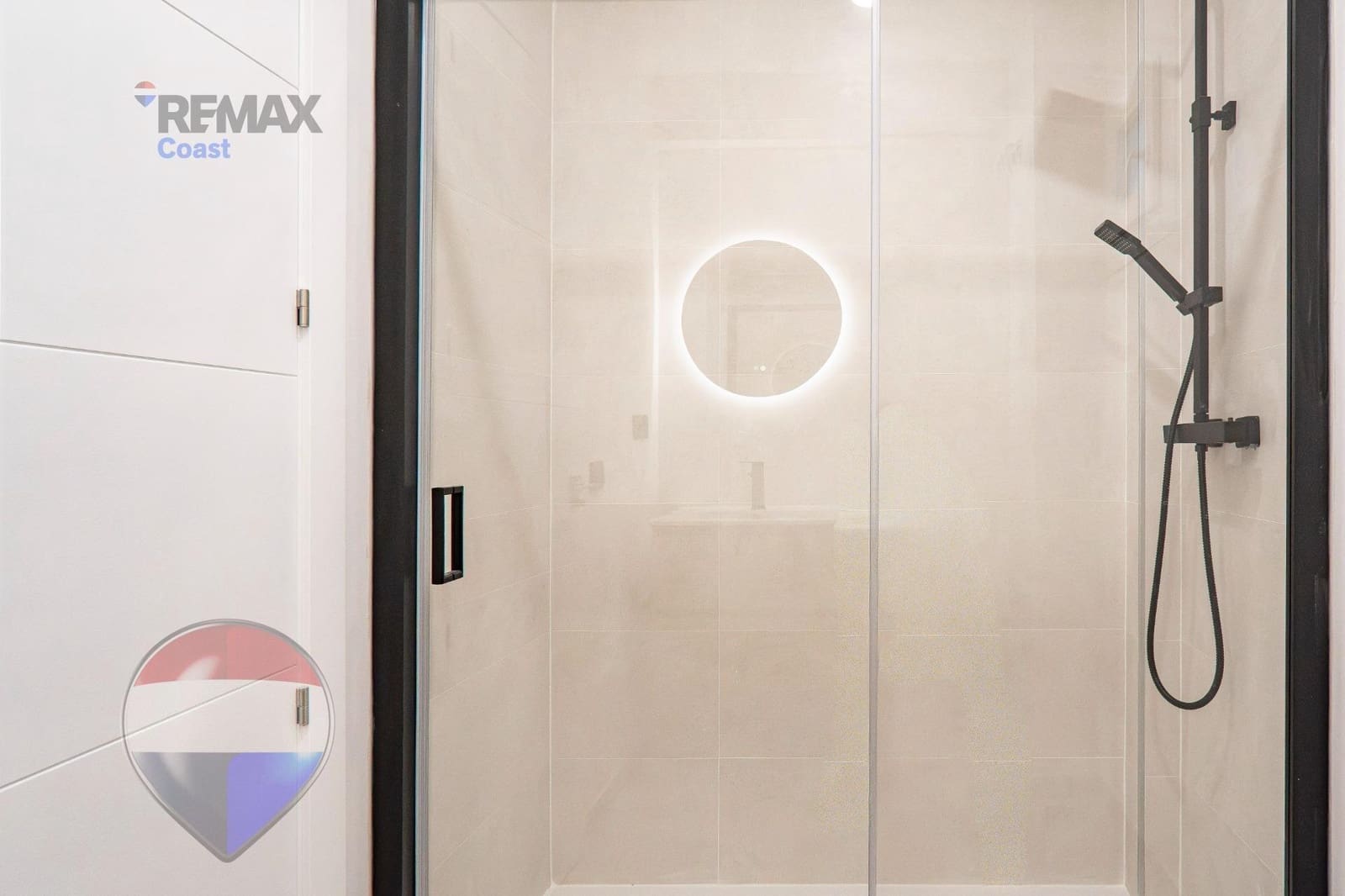 3 slaapkamer Flat te koop in Malaga stad - € 318.000 (Ref: 9977529)