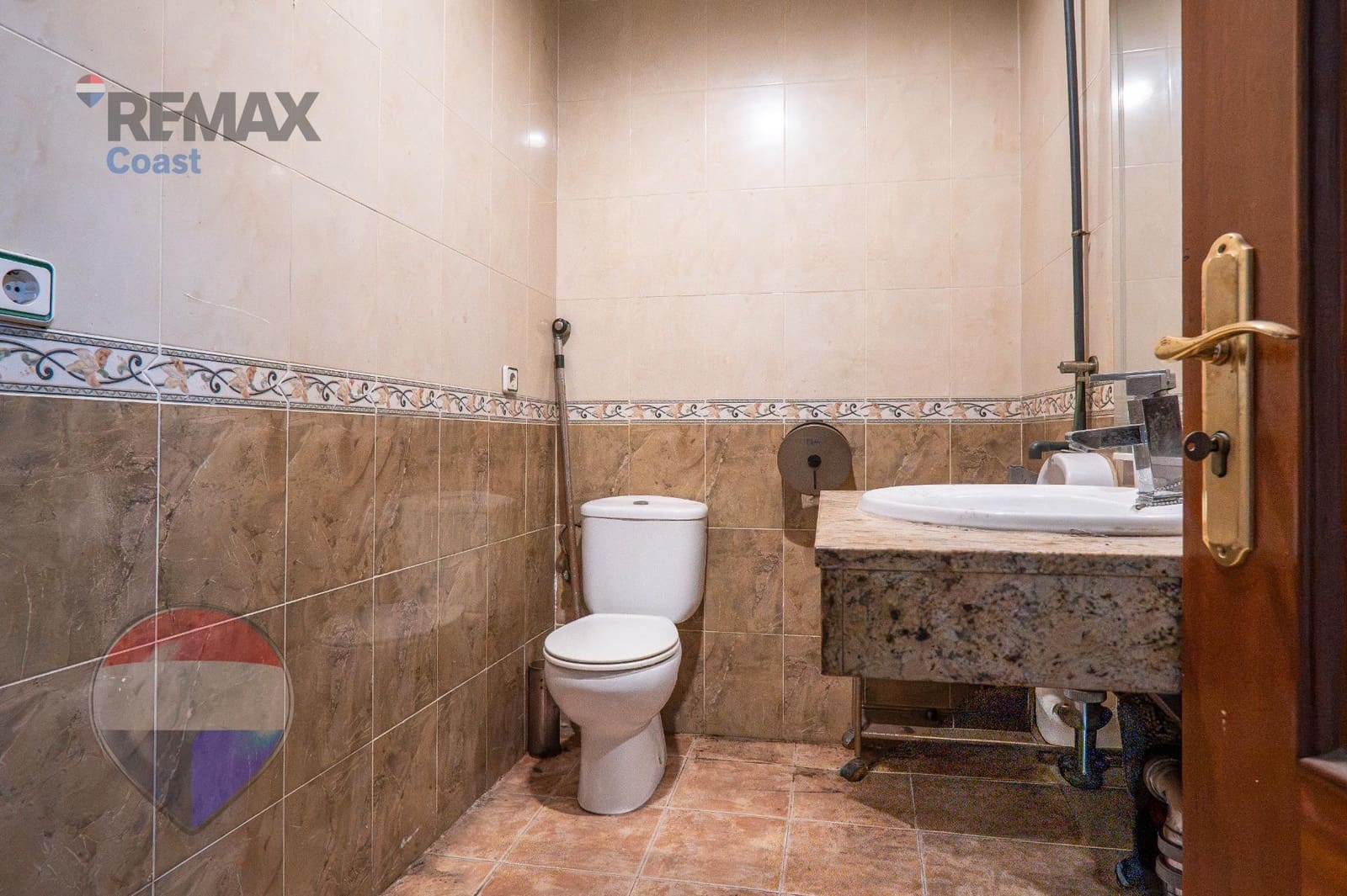 Comercial para venda em Malaga cidade - 119 000 € (Ref: 9990813)