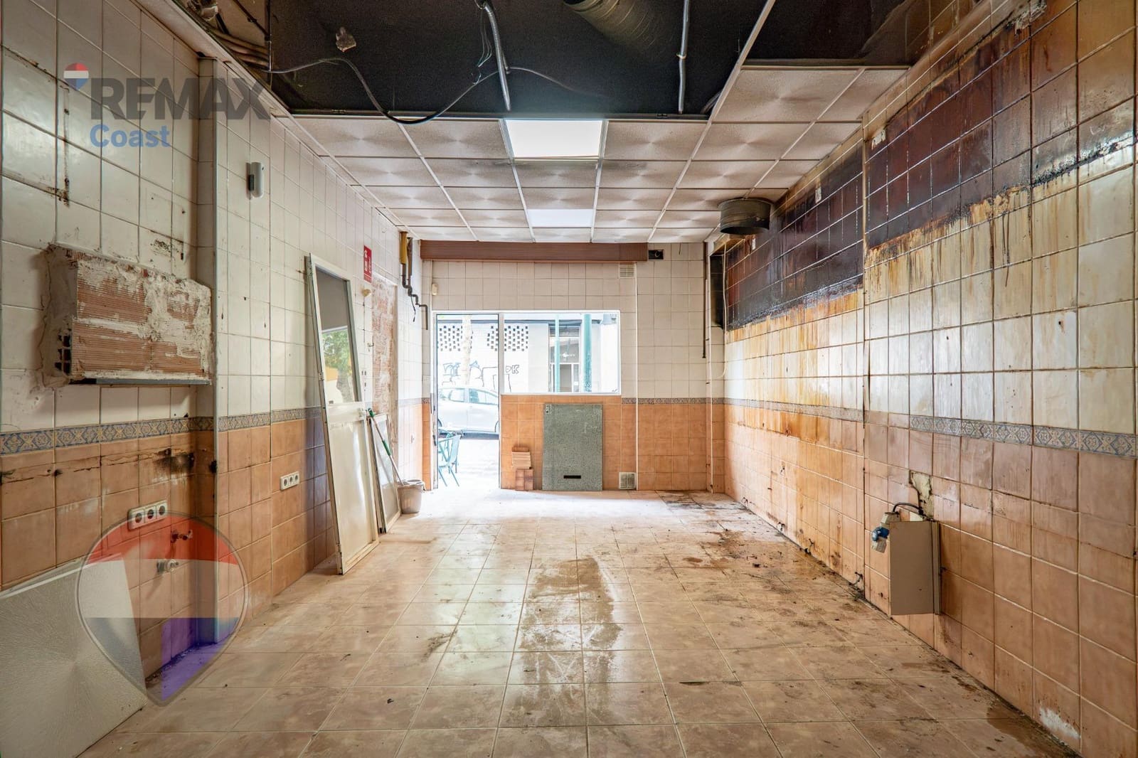 Comercial para venda em Malaga cidade - 119 000 € (Ref: 9990813)