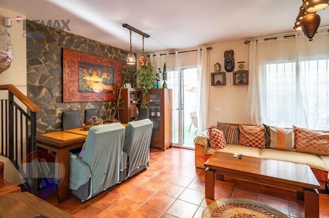 4 slaapkamer Rijtjeshuis te koop in Cártama met zwembad garage - € 362.000 (Ref: 9997204)