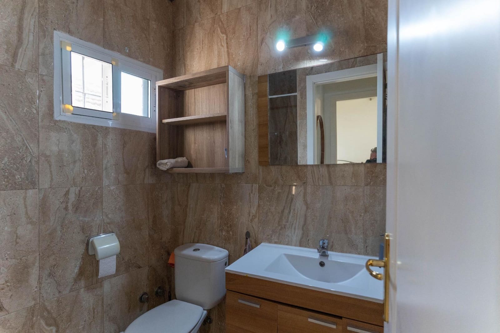 Villa/Maison de 2 chambres à louer à Coin avec garage - 900 € (Ref: 10094730)