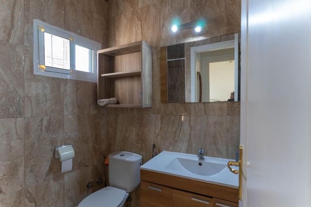 2 makuuhuone Huvila vuokrattavana paikassa Coín mukana 
autotalli - 900 € (Ref: 10094730)